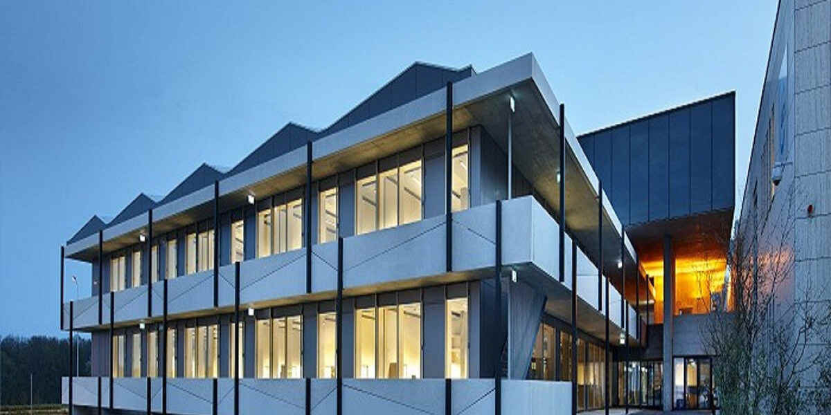 Sustainability Management School, Switzerland