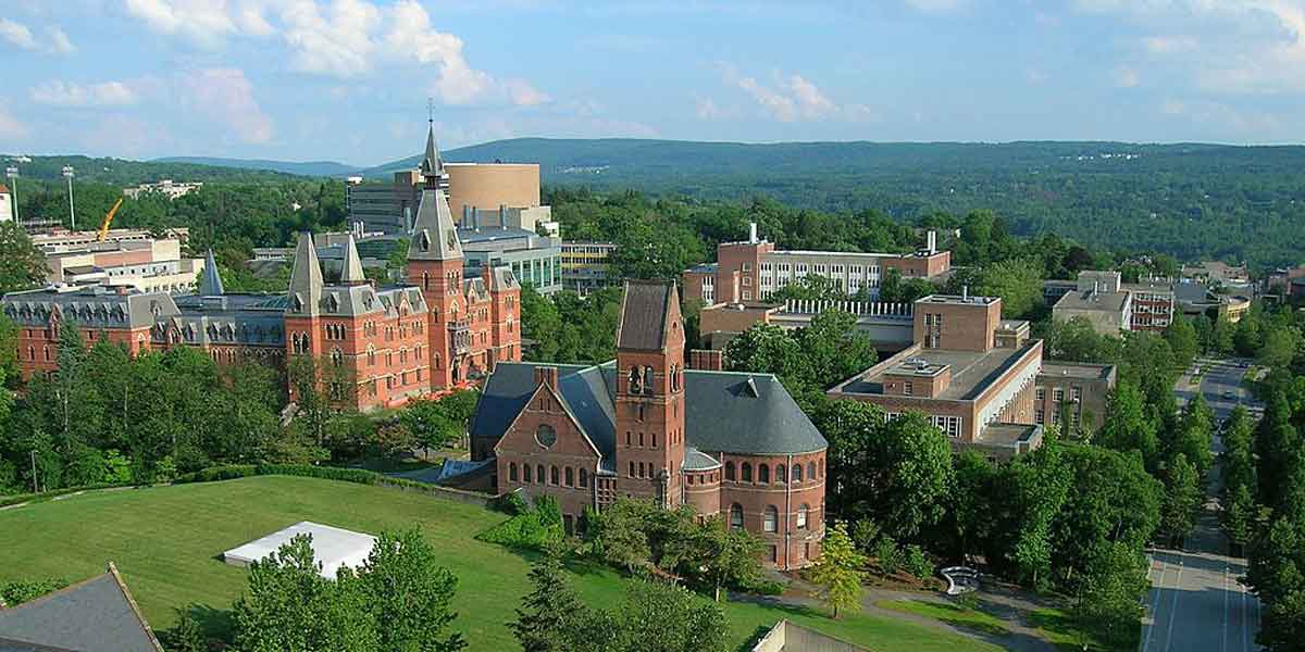  UNIVERSITÉ CORNELL 